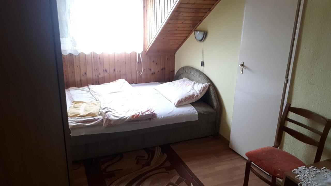 Hotel Napsugár Panzió Vác Esterno foto